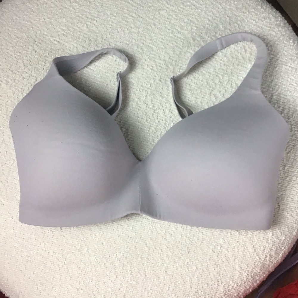 Athleta Ritual T-Shirt Bra Gray 36DD
